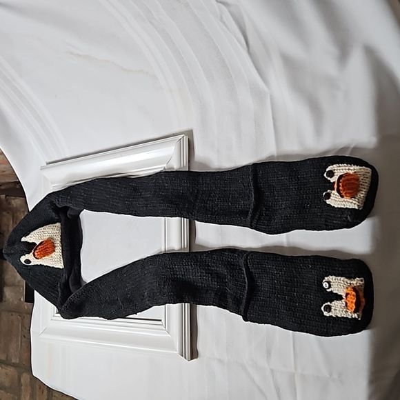 The Collection Royal Penguin hat with attached mittens - Picture 2 of 10